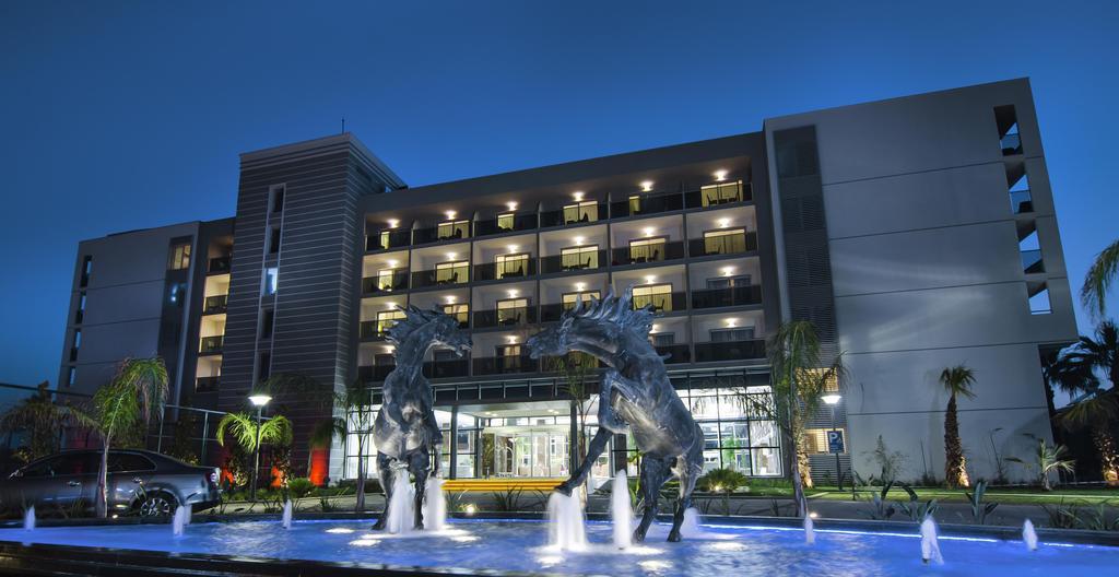 Palm Wings Kusadasi Beach Resort&Spa エクステリア 写真